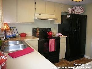 3rd image of 10930 CROWN PARK #10930