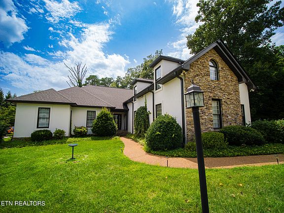 3rd image of 5105 Wild Cherry Ln