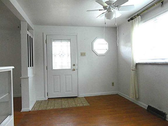 4th image of 816 Bridge Ave