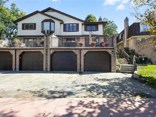 475 Beechwood Dr Unit 4, Waterloo, ON N2T 1H8