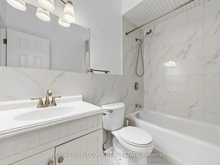 67 Florence Cres #1 — Photo 12