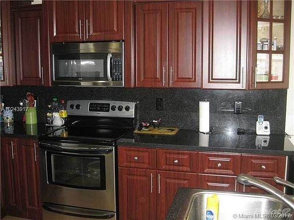 3rd image of 1056 Sequoia Ln