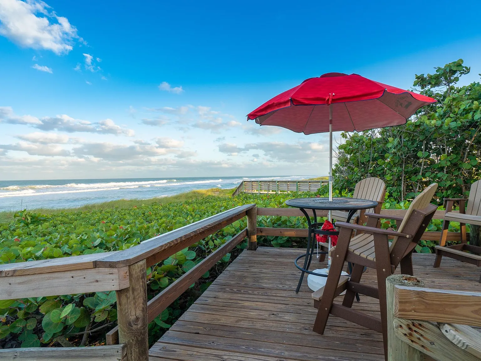 1289 NE Ocean Blvd — Photo 3