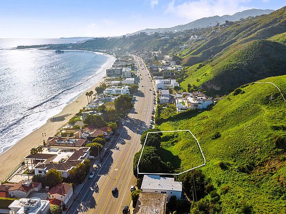 4th image of 22377 Pacific Coast Hwy