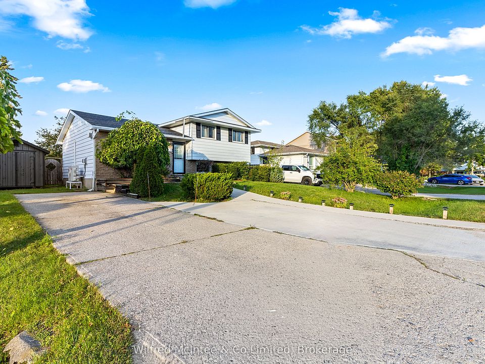1st image of 517 Wales Dr