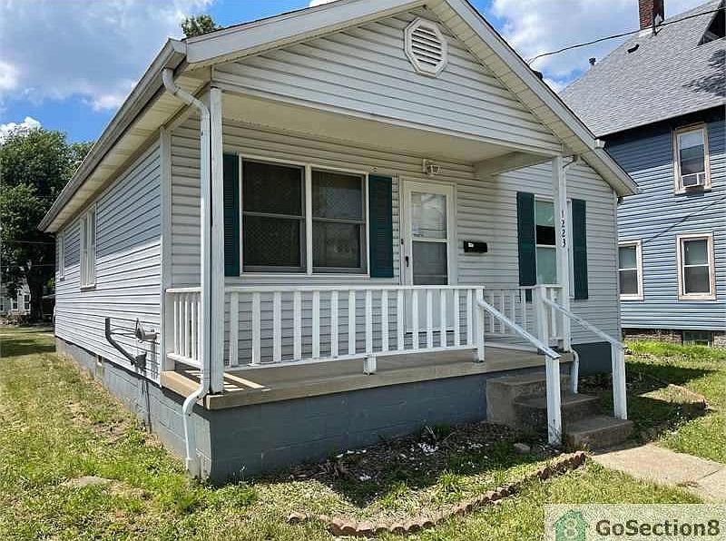 2nd image of 1223 Logan Ave NW