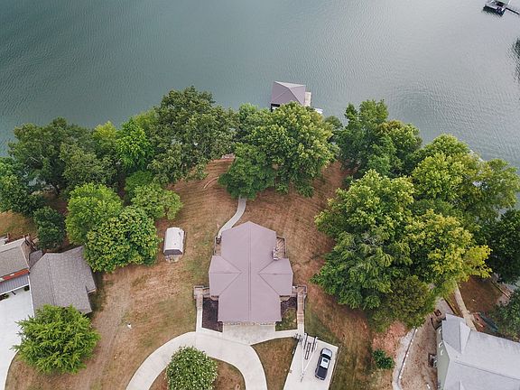3rd image of 154 Woodland Point