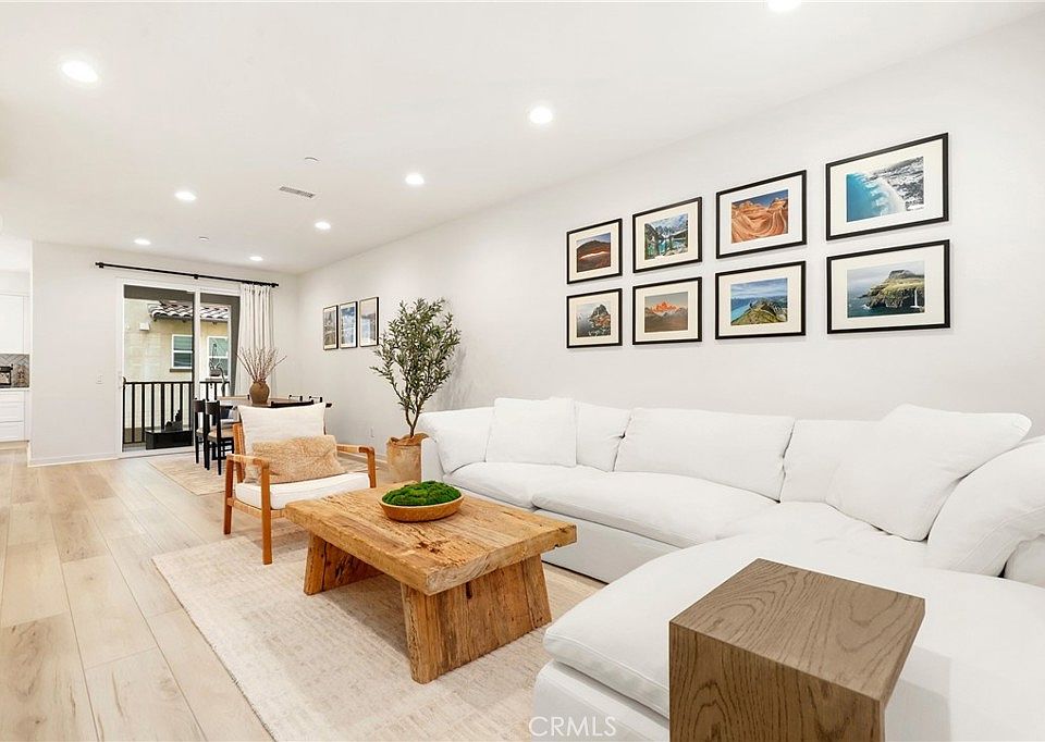 1st image of 55 Sanctuary Ln