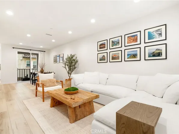 55 Sanctuary Ln, Mission Viejo, CA 92692