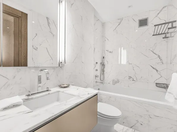 200 East 61st Street image 9 of 11