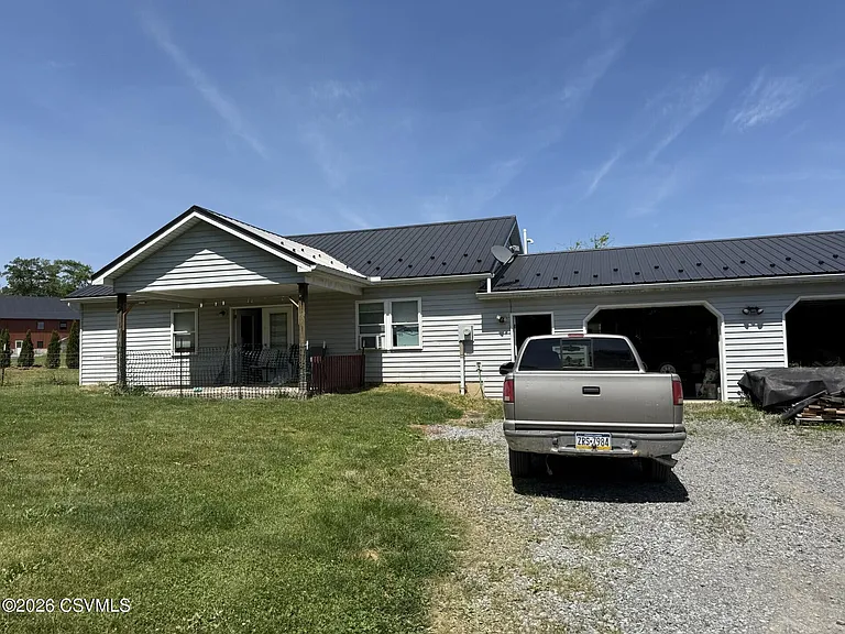 360 Metzger Dr — Photo 1