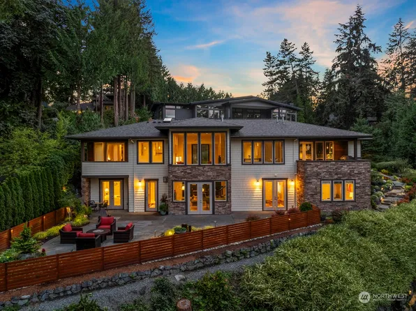 2349 West Lake Sammamish Parkway NE, Redmond, WA 98052