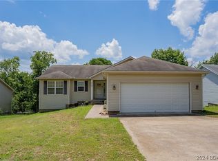 216 Bittersweet Rd, Lake Ozark, MO 65049
