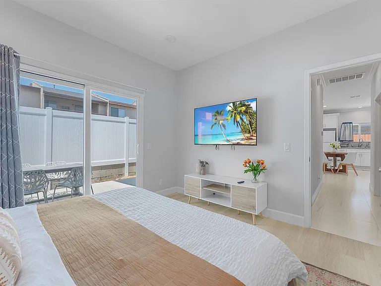 8605 Amy Ave — Photo 1