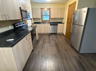 1413 7th Ave SW, Jamestown, ND 58401