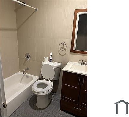 3rd image of 1031 E 231st St #2