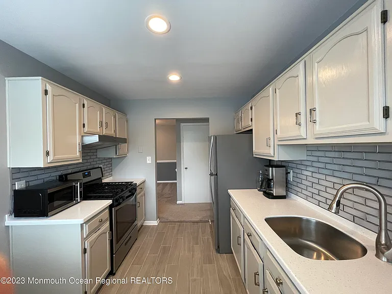 134 Cypress Ct — Photo 7