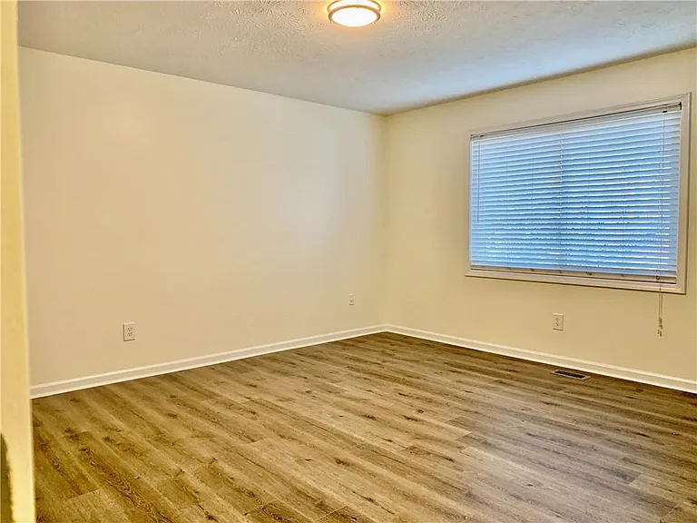 322 Powder Springs St — Photo 21