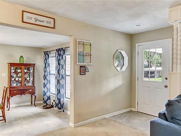 5th image of 2315 Villanova Cir