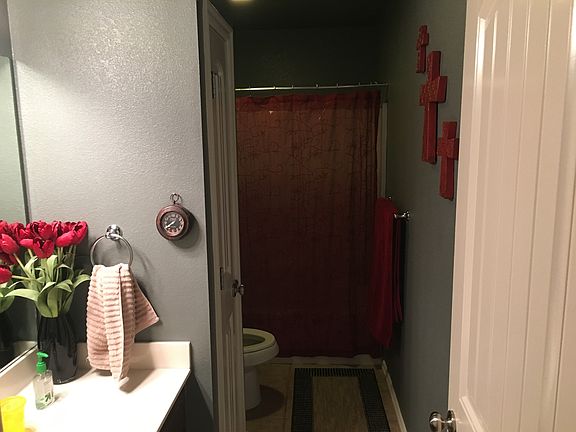 Downstairs guest bath 