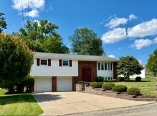 4311 Frederick Dr, New Kensington, PA 15068