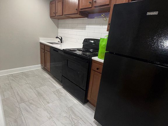 2nd image of 5722 Baum Blvd