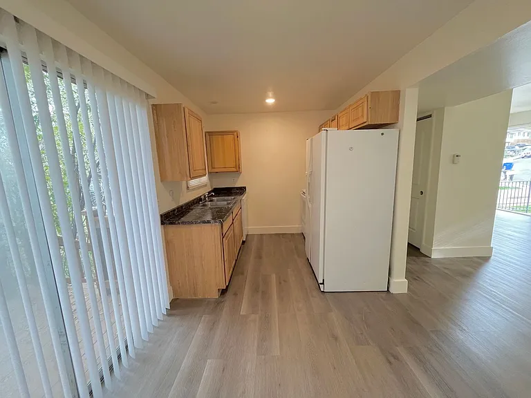 9168 W Copper Cove Cir — Photo 2