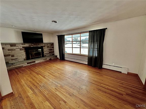 3rd image of 58 Ridgeway Sites Ave