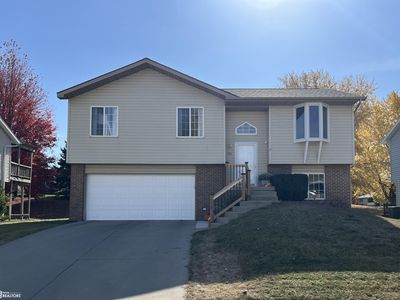 908 Mockingbird Dr, Carroll, IA, 51401