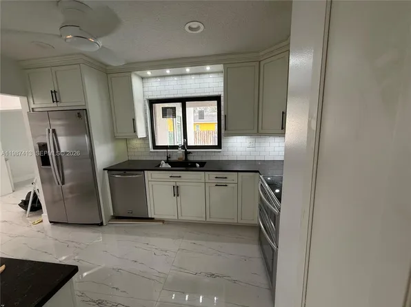 11100 NW 21st St, Sunrise, FL 33322