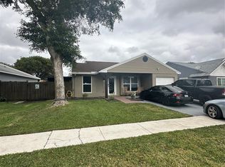 8671 SW 16th St, Pembroke Pines, FL 33025