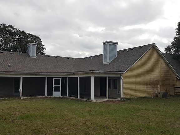 4th image of 16147 Heron Hills Dr