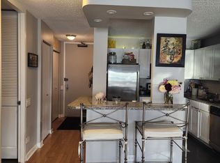 30 E Huron St APT 1810, Chicago, IL 60611