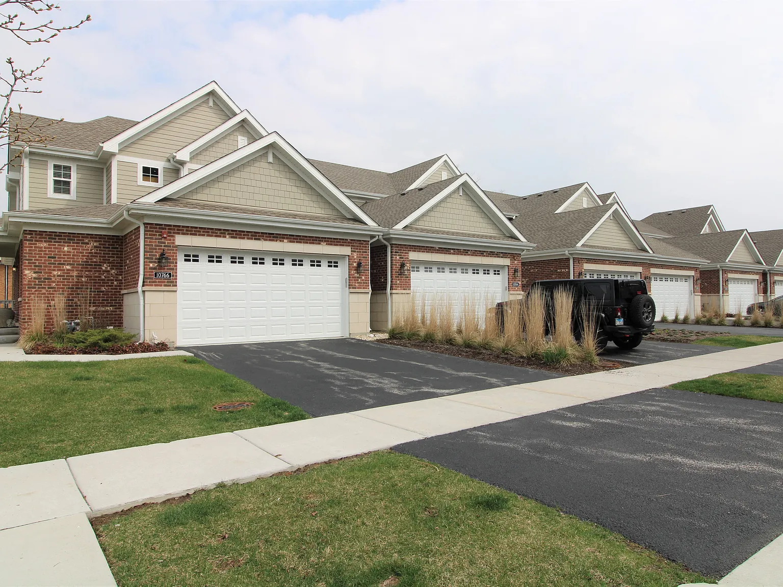 HIGHPOINT Countryside Townhomes — Photo 1