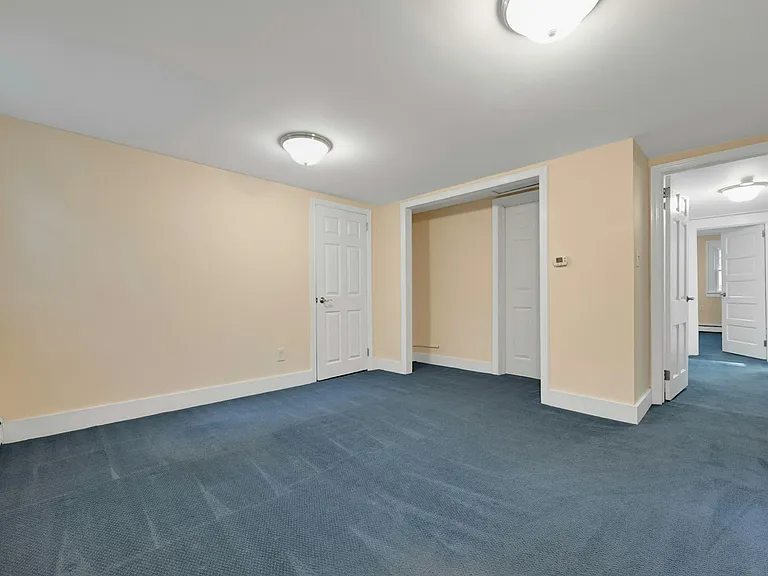 288 S Van Dien Ave #D — Photo 20