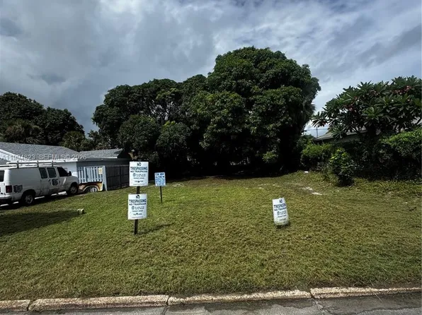 627 56th St, West Palm Beach, FL 33407