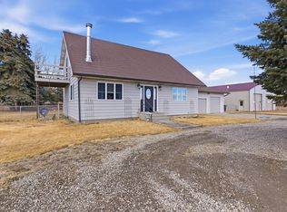 1061 Lane 11 1/2, Powell, WY 82435