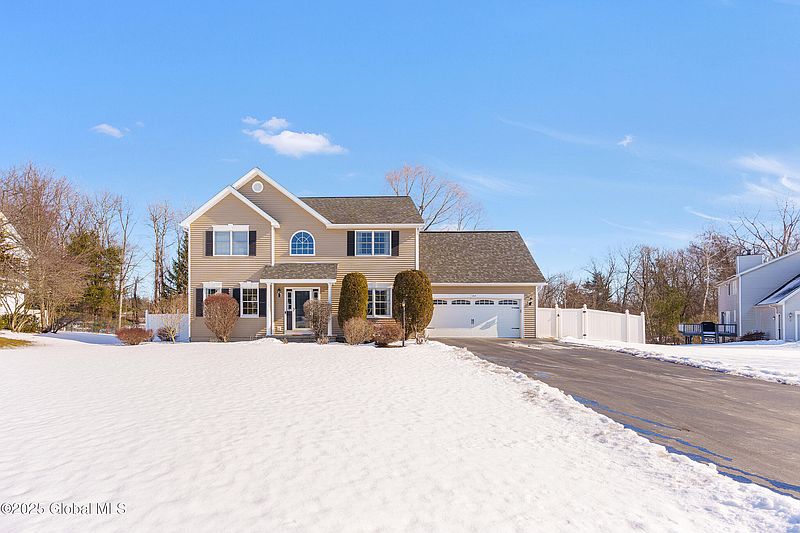 2nd image of 204 Concord Hill Drive