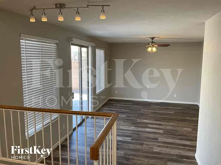13034 W Ash St — Photo 4