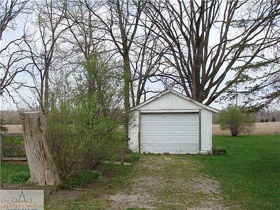 3rd image of 6829 E Saginaw Hwy