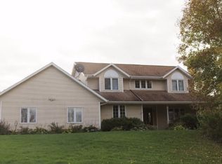 N809 Irish Rd, NEW HOLSTEIN, WI 53061