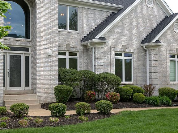 Tastefully done landscaping accents
