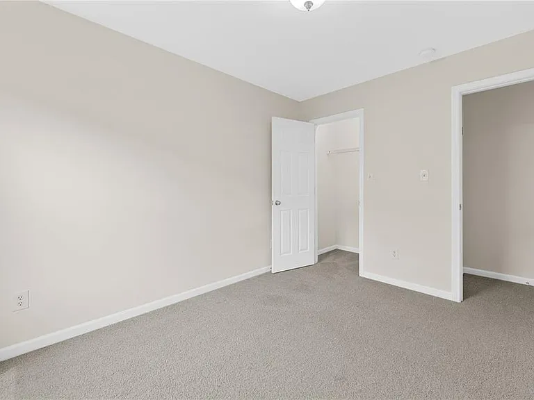 318 Knelston Oak Dr — Photo 30
