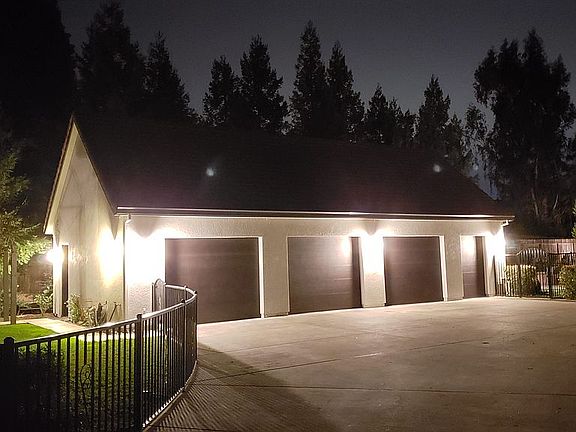 3rd image of 10408 Fox Borough Ct