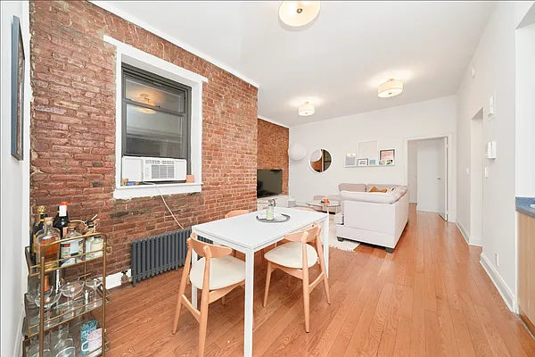 Rented by Living New York | media 7