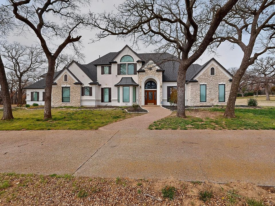 1st image of 531 E Hickory Ridge Cir