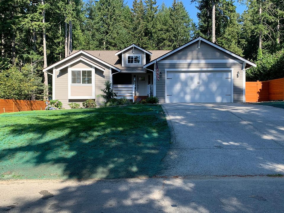 1st image of 14707 Holiday Dr NW