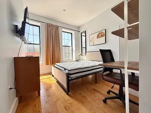 375 Vernon Ave #4-220 Photo 1