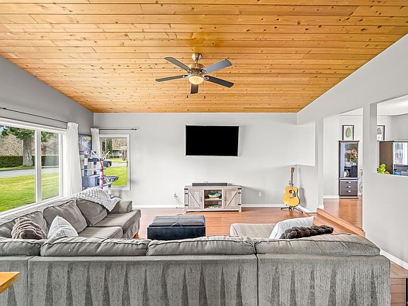 5th image of 150 Barlow Rd