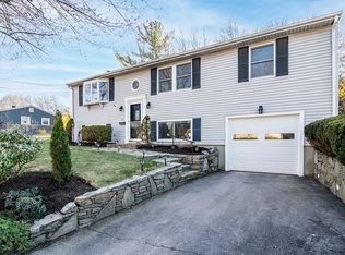 35 Lydia Rd, Coventry, RI 02816